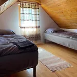 Fuege Vendeghaz Feriehus Lovas